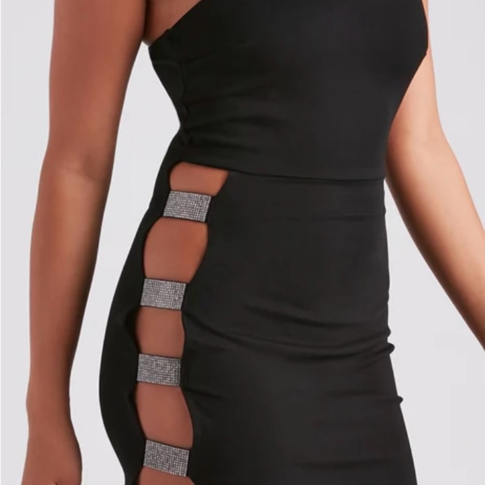 NWT black mini dress sweetheart neck, spaghetti straps, back zipper closure